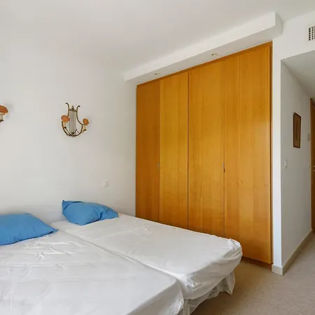 Raphael De Luxe Apartment